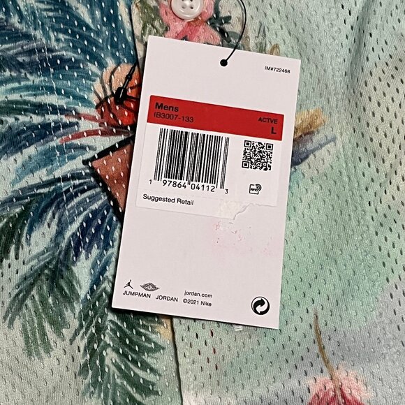 Nike Jordan Essentials Printed Camp Top - Picture 4 of 6